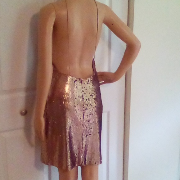 Gold sequin mini dress - Picture 5 of 9